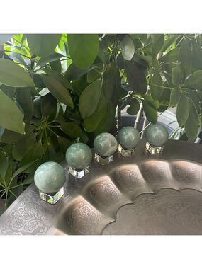 (One) Green Aventurine Sphere